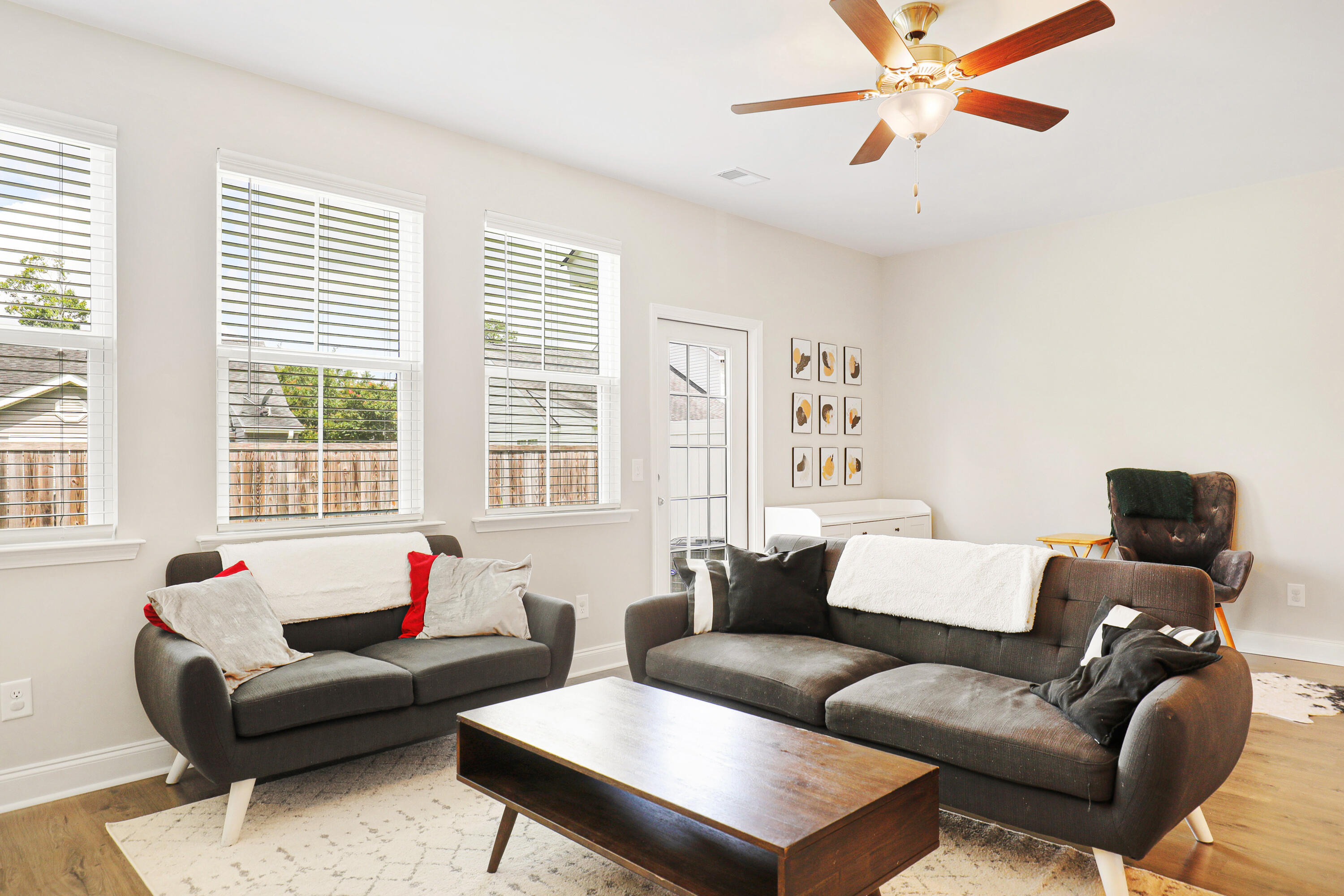 7841 Montview Road North Charleston, SC 29418 - Photo 5 of 35 7841MontviewRoad- KeenEyeMarketing - 005