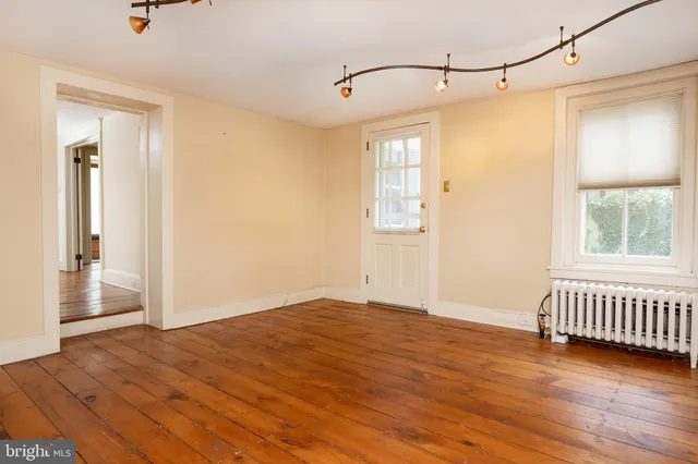 $699,900 | 69 East Oakland Avenue, Doylestown, PA 18901