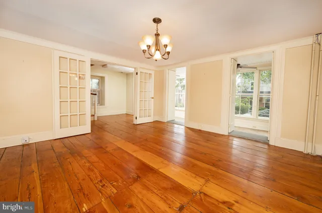 $699,900 | 69 East Oakland Avenue, Doylestown, PA 18901