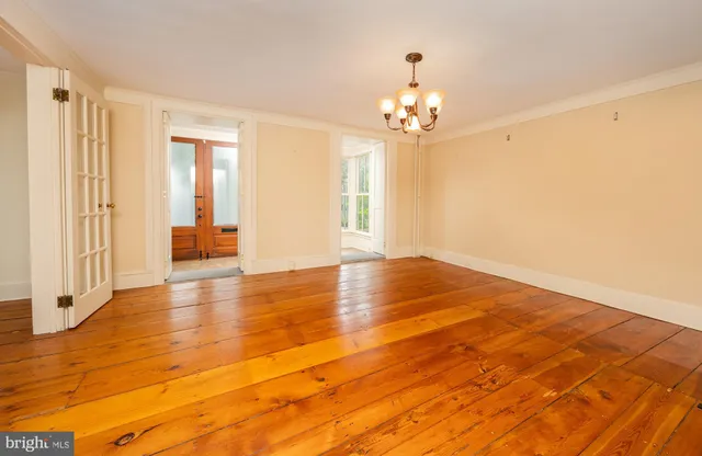 $699,900 | 69 East Oakland Avenue, Doylestown, PA 18901