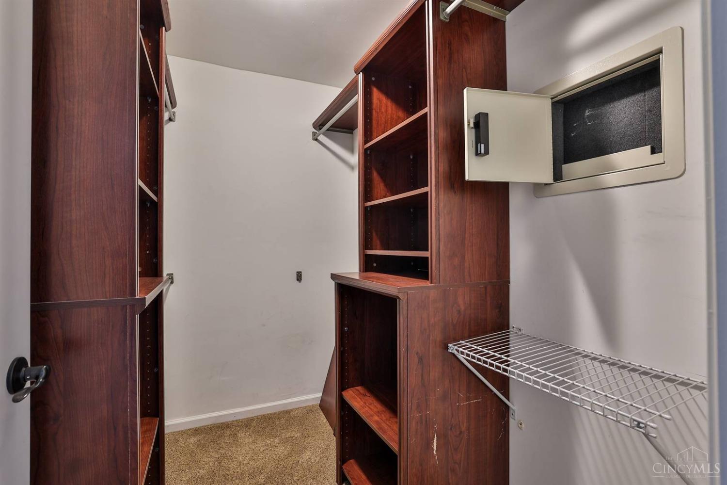 8816 Wuest Road Cincinnati, OH 45251 - Photo 19 of 45 Gallery Image 19