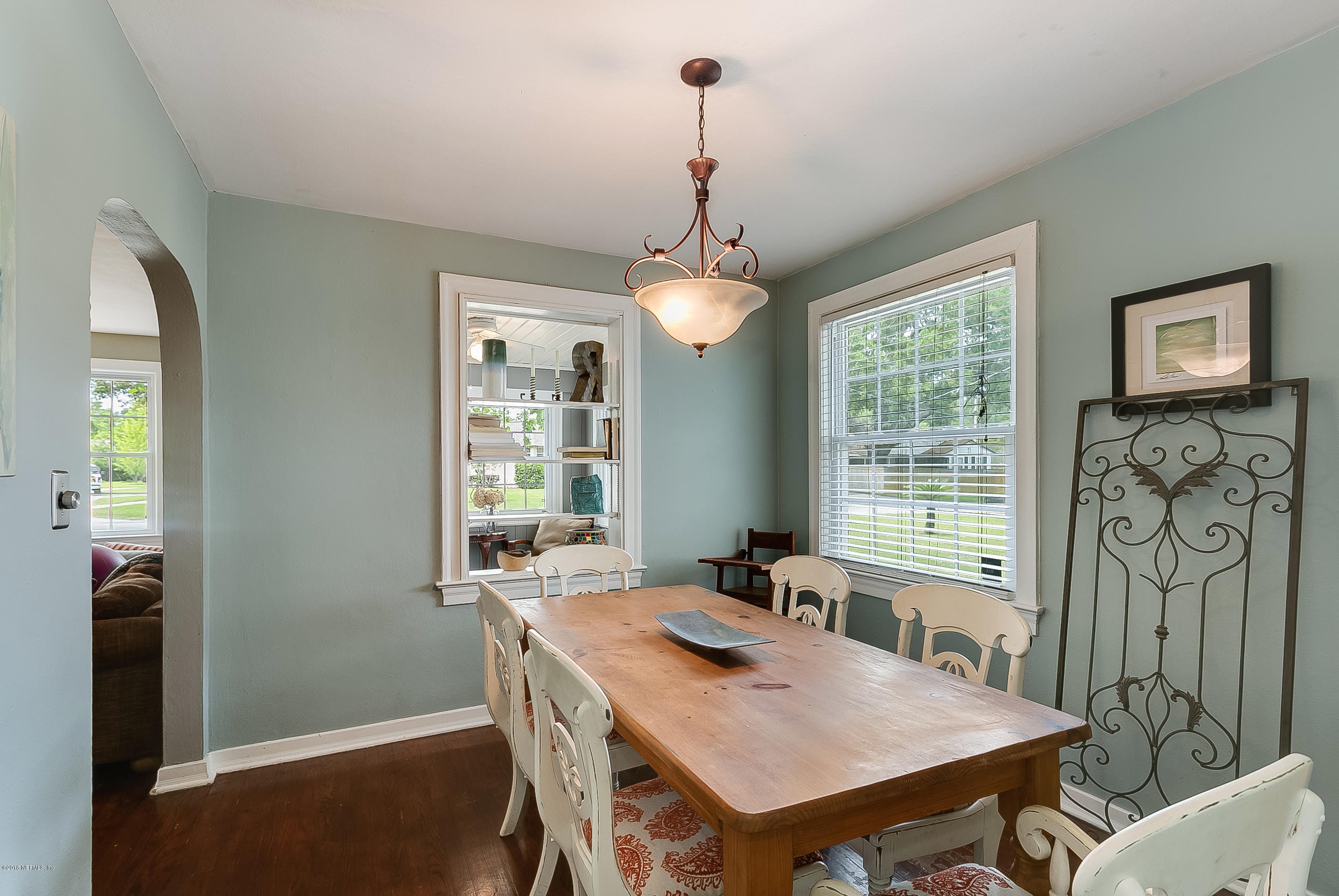 4025 Birmingham Road Jacksonville, FL 32207 - Photo 9 of 28 009_Dining Area