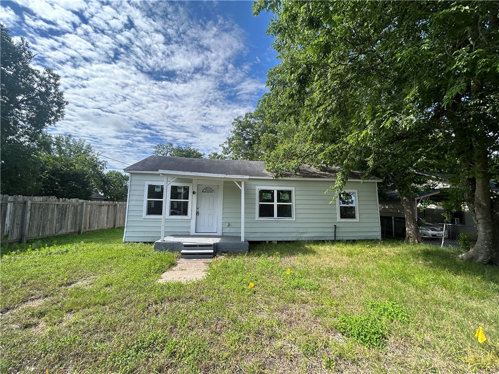 915 West 28th Street Bryan, TX 77803 - Photo 3 of 14
