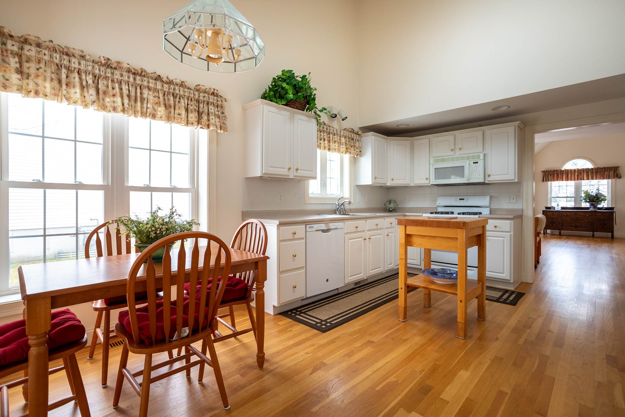 27 Hampton Meadows Hampton, NH 03842 - Photo 13 of 36
