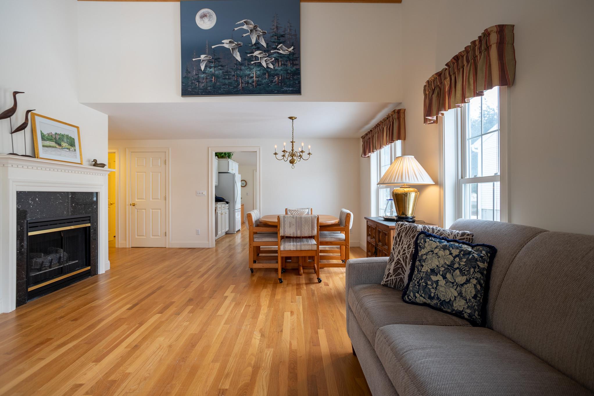 27 Hampton Meadows Hampton, NH 03842 - Photo 5 of 36