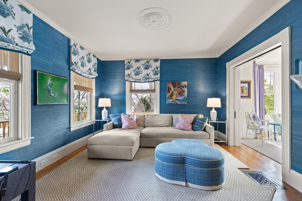 25 Parker Street Lexington, MA 02421 - Photo 3 of 42 Gallery Image 3