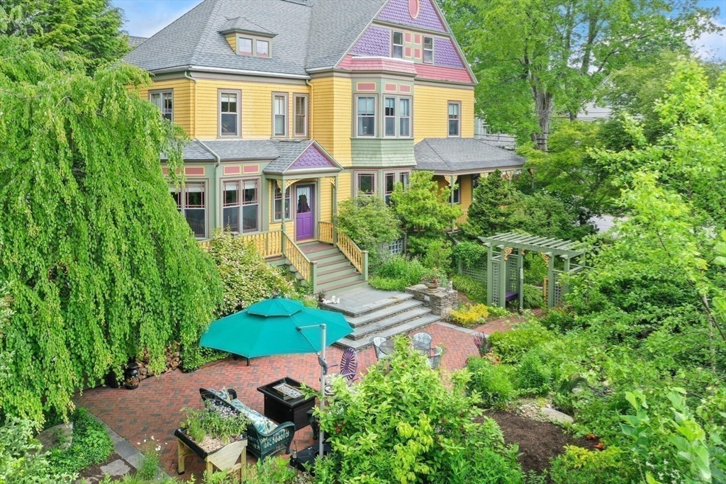 25 Parker Street Lexington, MA 02421 - Photo 35 of 42 Gallery Image 35