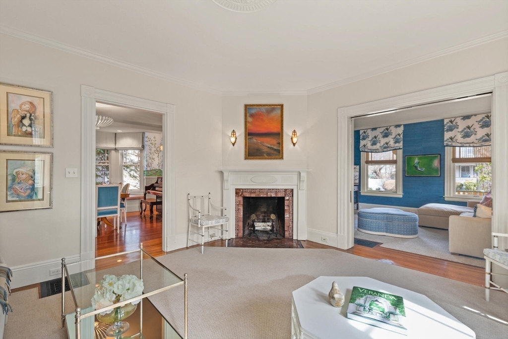 25 Parker Street Lexington, MA 02421 - Photo 5 of 42 Gallery Image 5
