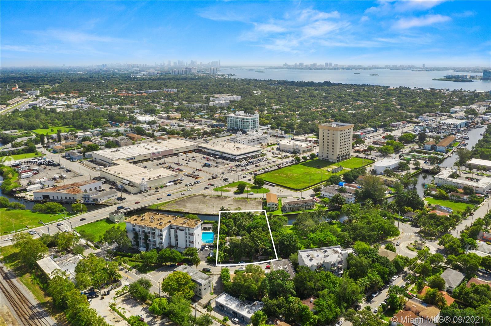 435 Northeast 77th Street Road Miami, FL 33138 - Photo 2 of 14 a view of a city