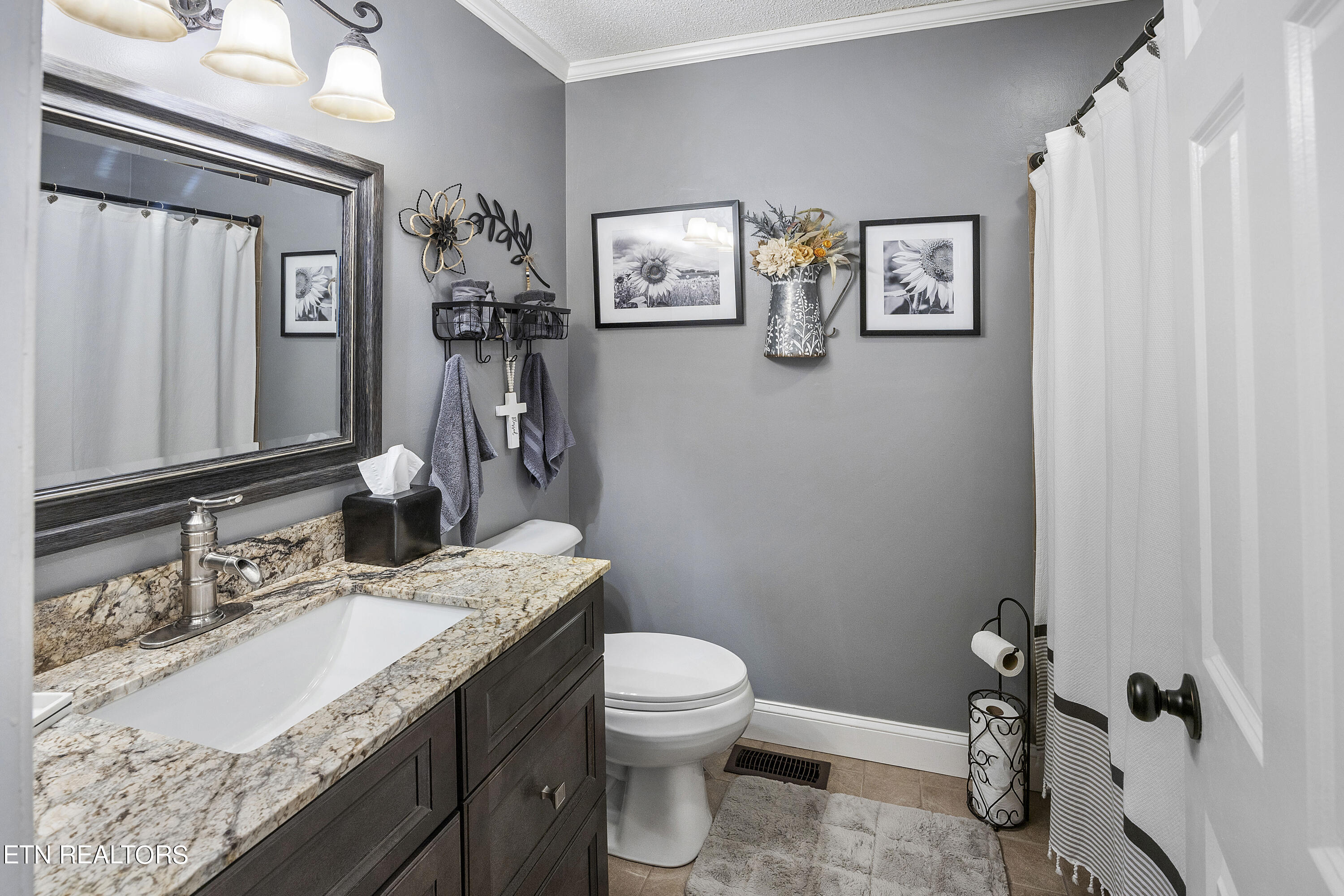 168 Batley Loop Road Clinton, TN 37716 - Photo 12 of 30 L40A5346