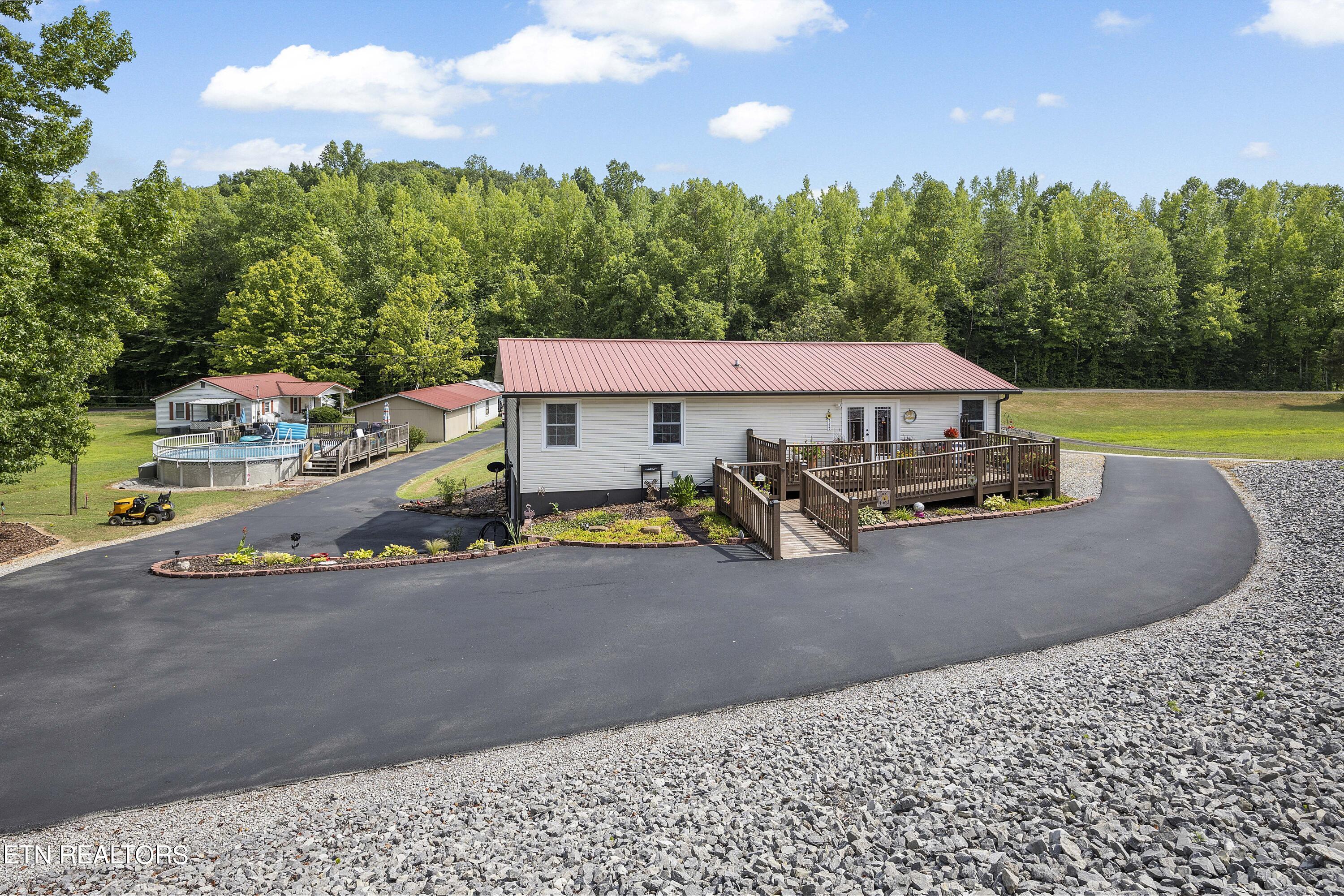 168 Batley Loop Road Clinton, TN 37716 - Photo 25 of 30 L40A5391