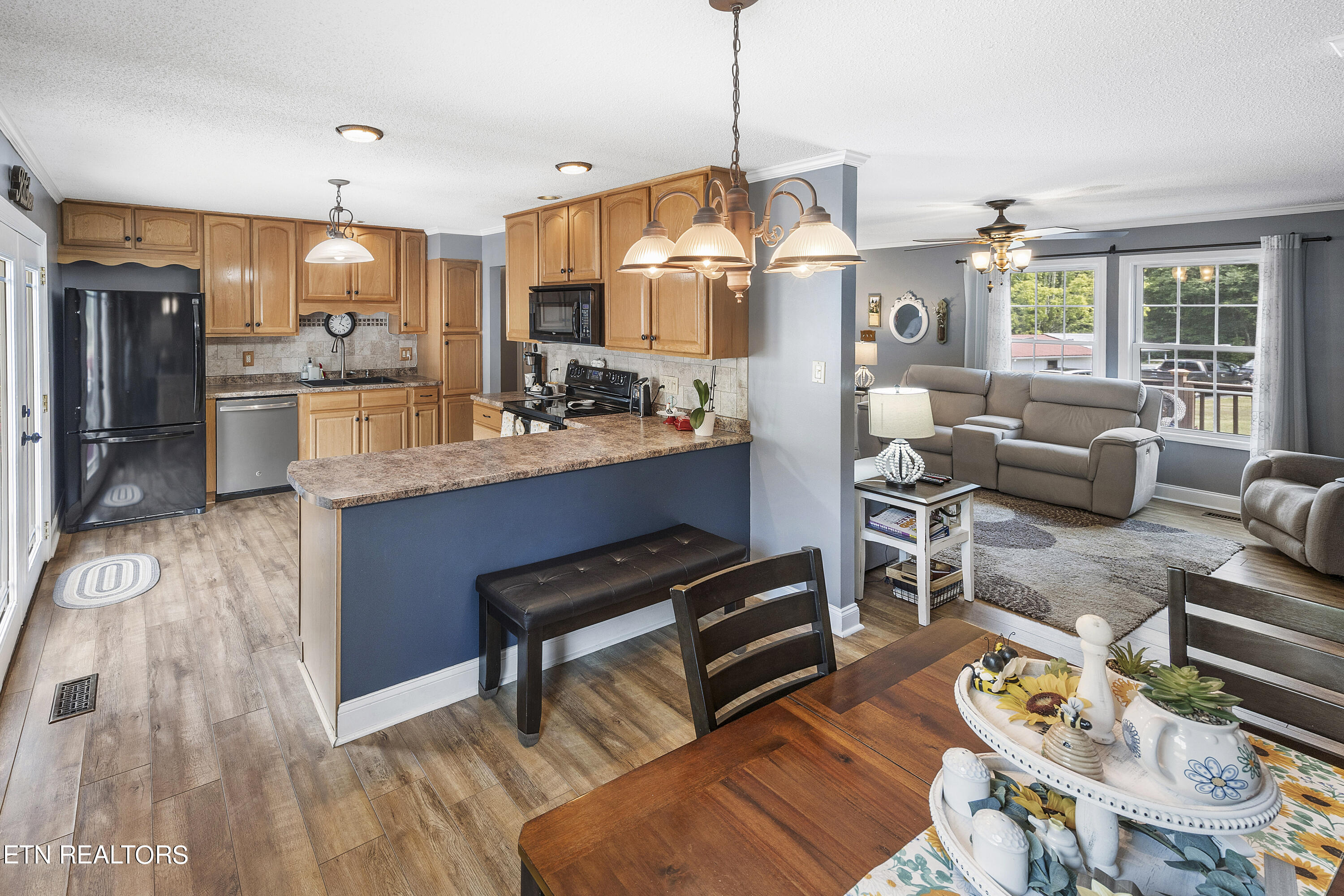 168 Batley Loop Road Clinton, TN 37716 - Photo 6 of 30 L40A5329