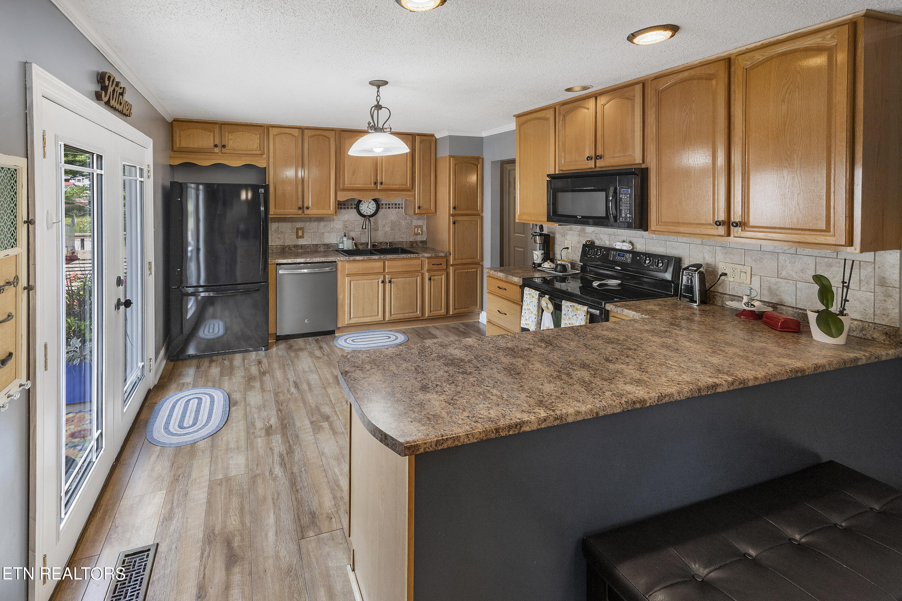 168 Batley Loop Road Clinton, TN 37716 - Photo 7 of 30 L40A5332
