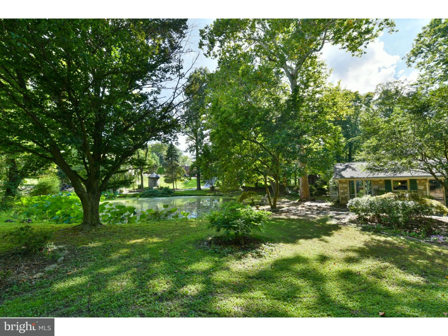 26 Moredon Road Huntingdon Valley, PA 19006 - Photo 4 of 25 Gallery Image 4