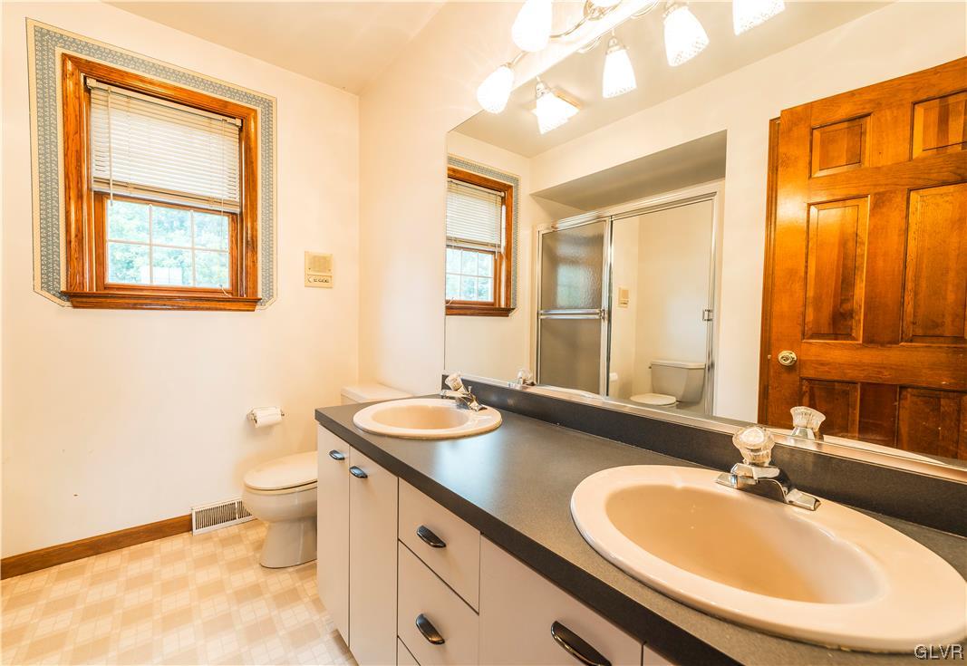 4293 Scheidys Road Whitehall, PA 18052 - Photo 27 of 36 Gallery Image 27