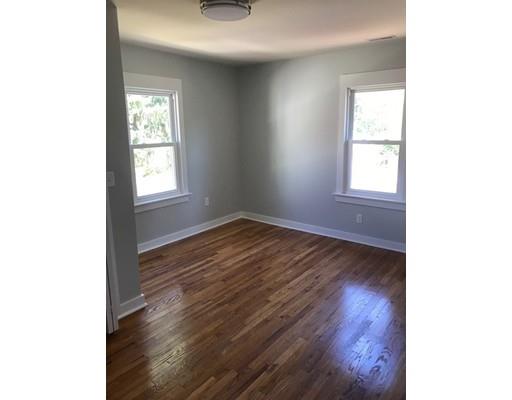 114 Corona Street Springfield, MA 01104 - Photo 3 of 15 Gallery Image 3