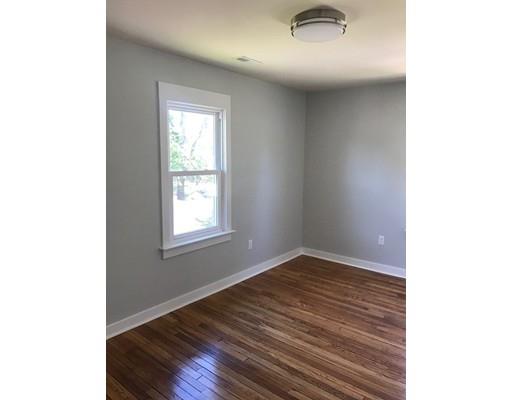 114 Corona Street Springfield, MA 01104 - Photo 5 of 15 Gallery Image 5
