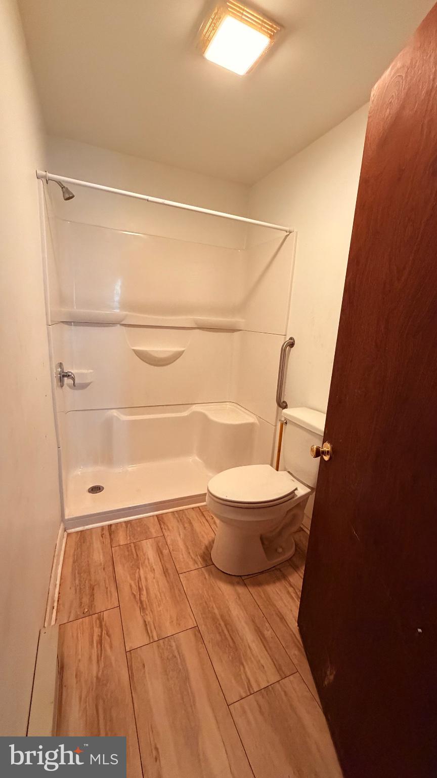 711 Rigby Avenue Cambridge, MD 21613 - Photo 20 of 21 Modern bathroom with sleek finishes.