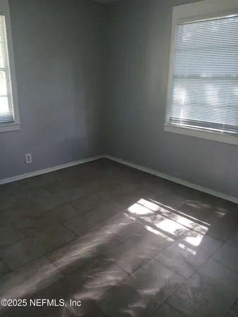 a view of empty room with window