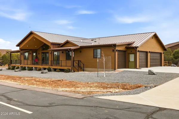 $1,380,000 | 2344 Hellcat Circle, Overgaard, AZ 85933