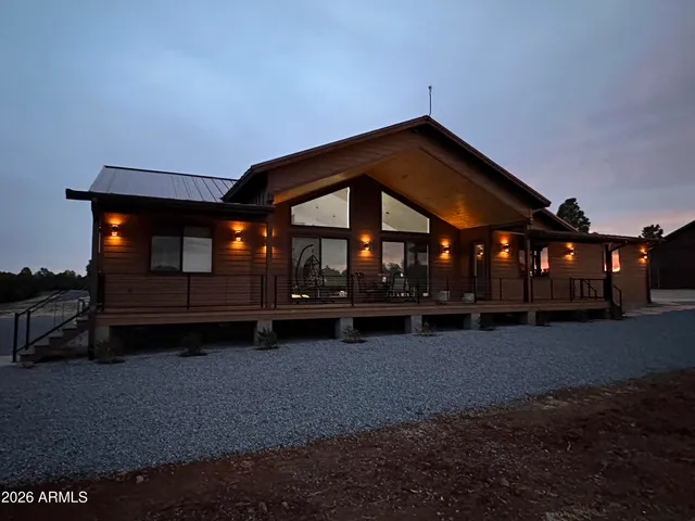 $1,380,000 | 2344 Hellcat Circle, Overgaard, AZ 85933