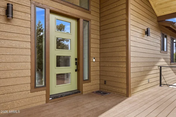 a view of entryway with a door