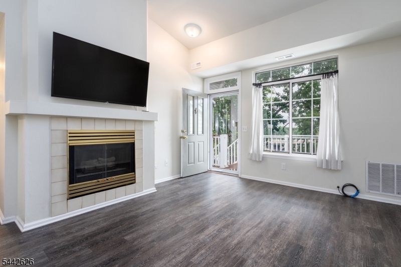 24 Wescott Road, Unit 24 Bedminster, NJ 07921 - Photo 8 of 26
