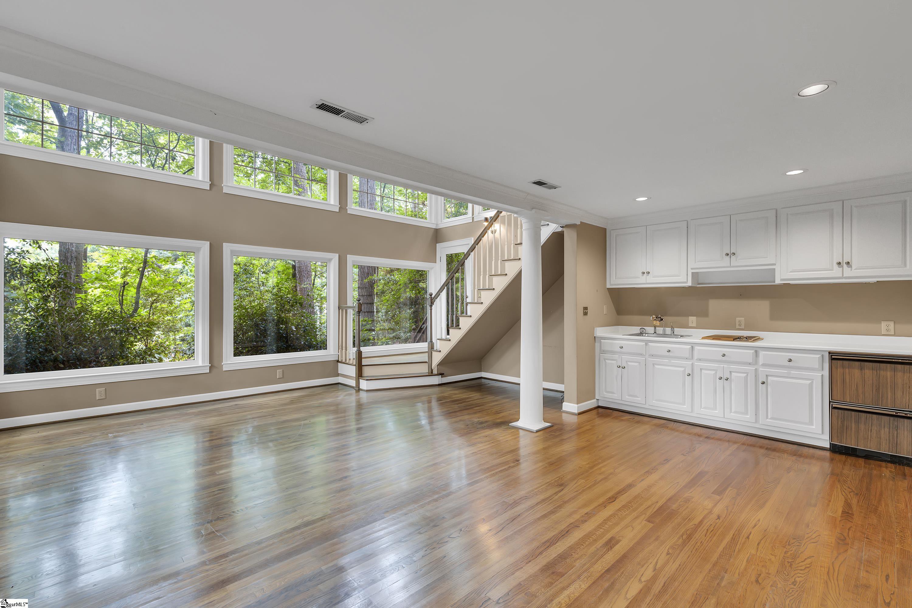 1624 Parkins Mill Road Greenville, SC 29607 - Photo 16 of 36