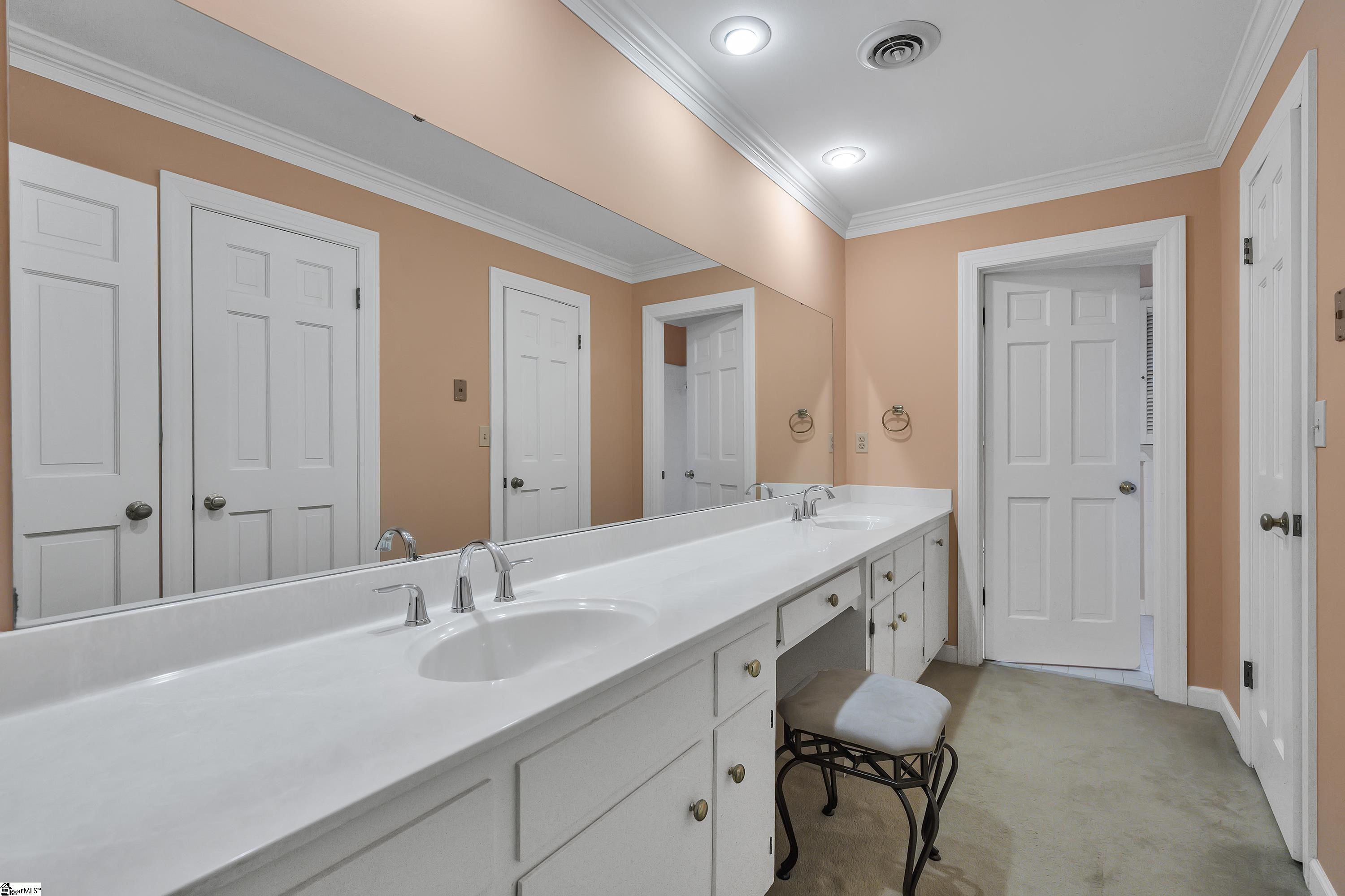 1624 Parkins Mill Road Greenville, SC 29607 - Photo 25 of 36