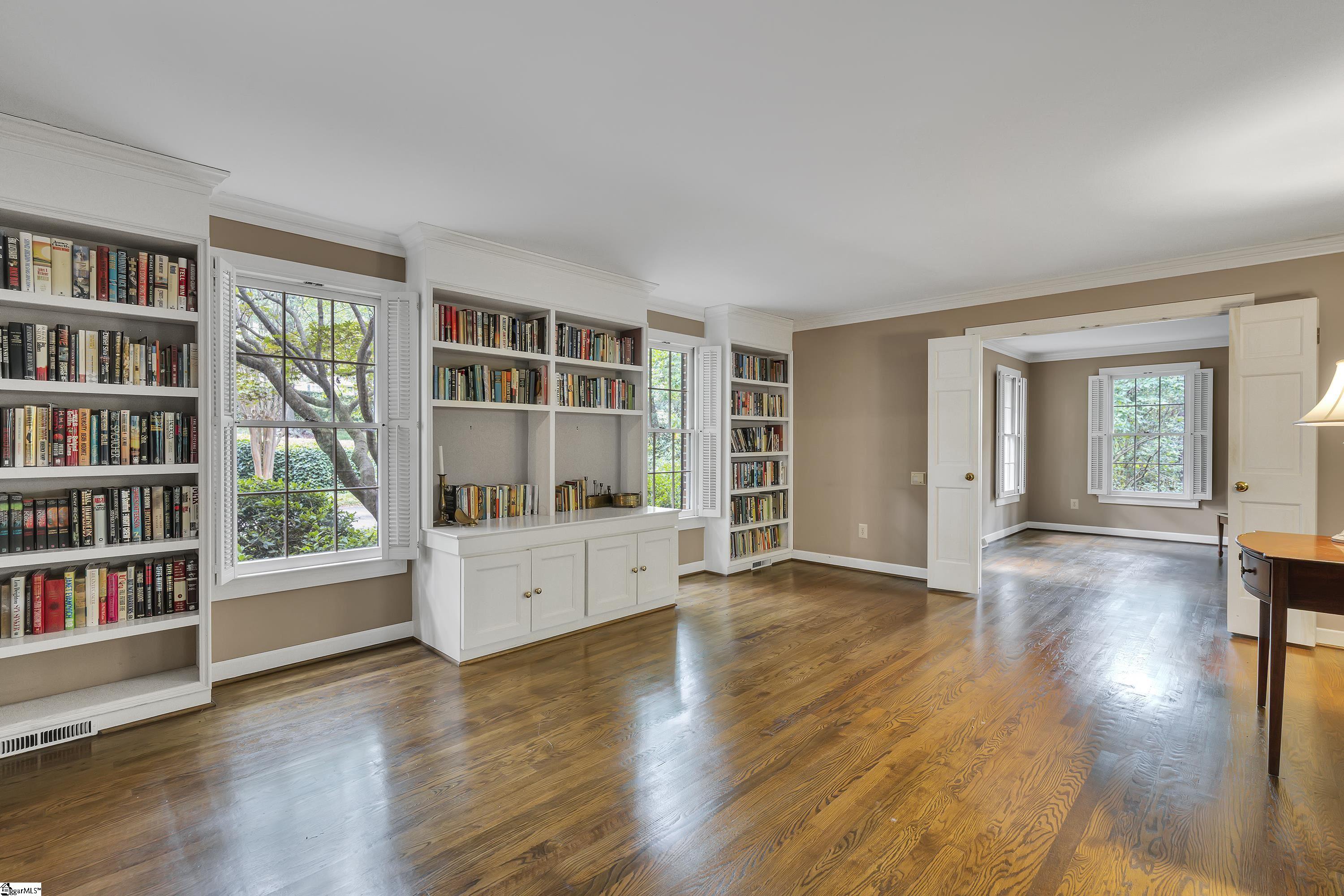 1624 Parkins Mill Road Greenville, SC 29607 - Photo 4 of 36