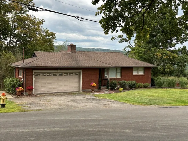 $265,000 | 228 Valley View Drive, Endicott, NY 13760