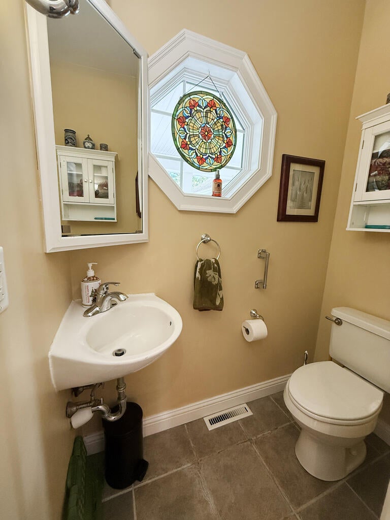 10535 Murray's Run Road Huntingdon, PA 16652 - Photo 36 of 75 Gallery Image 36