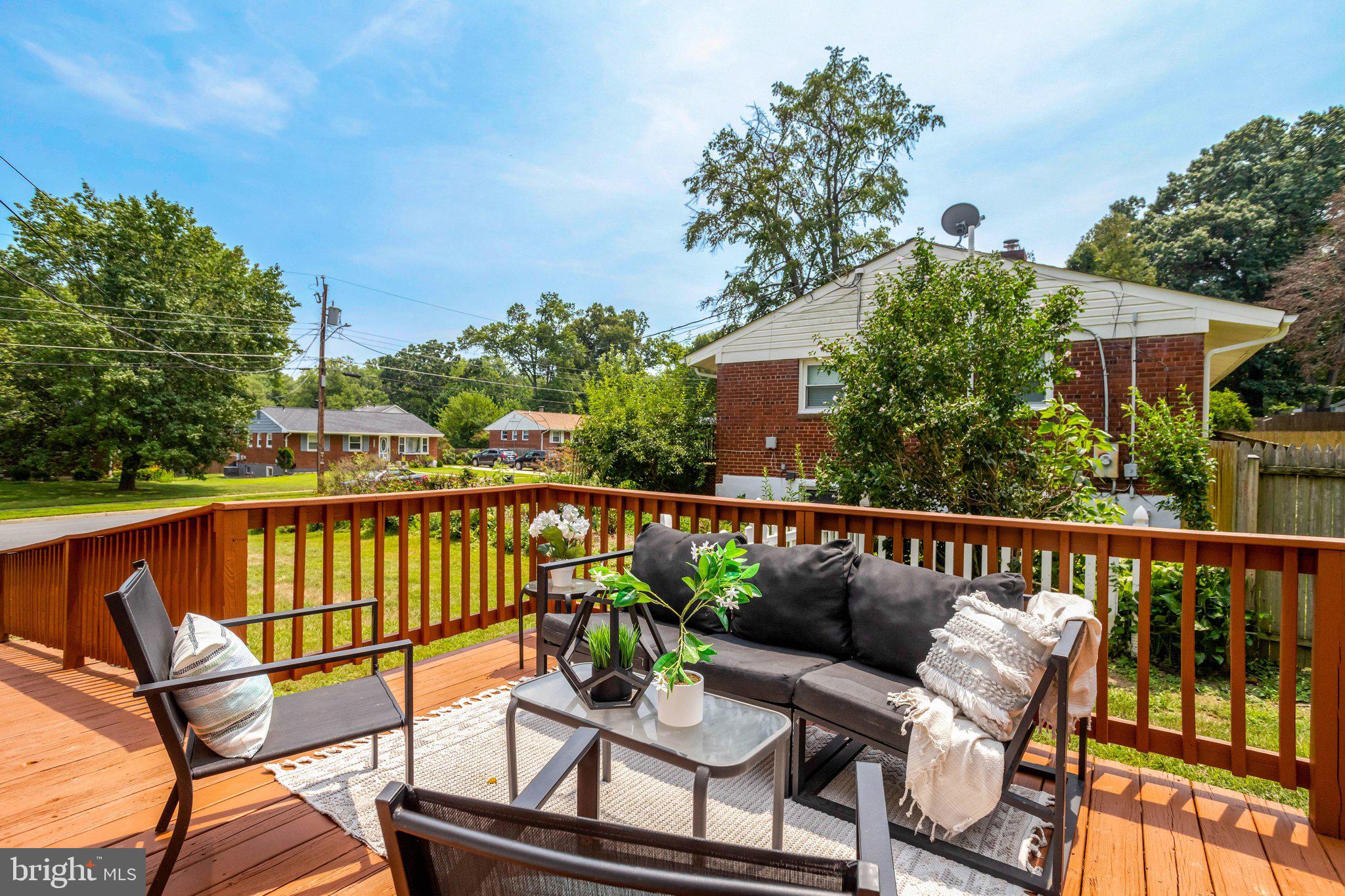 8824 Jandell Road Lorton, VA 22079 - Photo 36 of 46 Deck