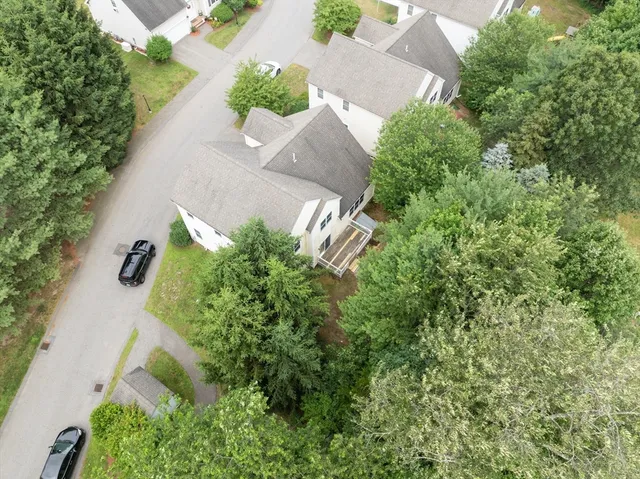 $770,000 | 5 Equestrian Lane, Unit 5, Chelmsford, MA 01824