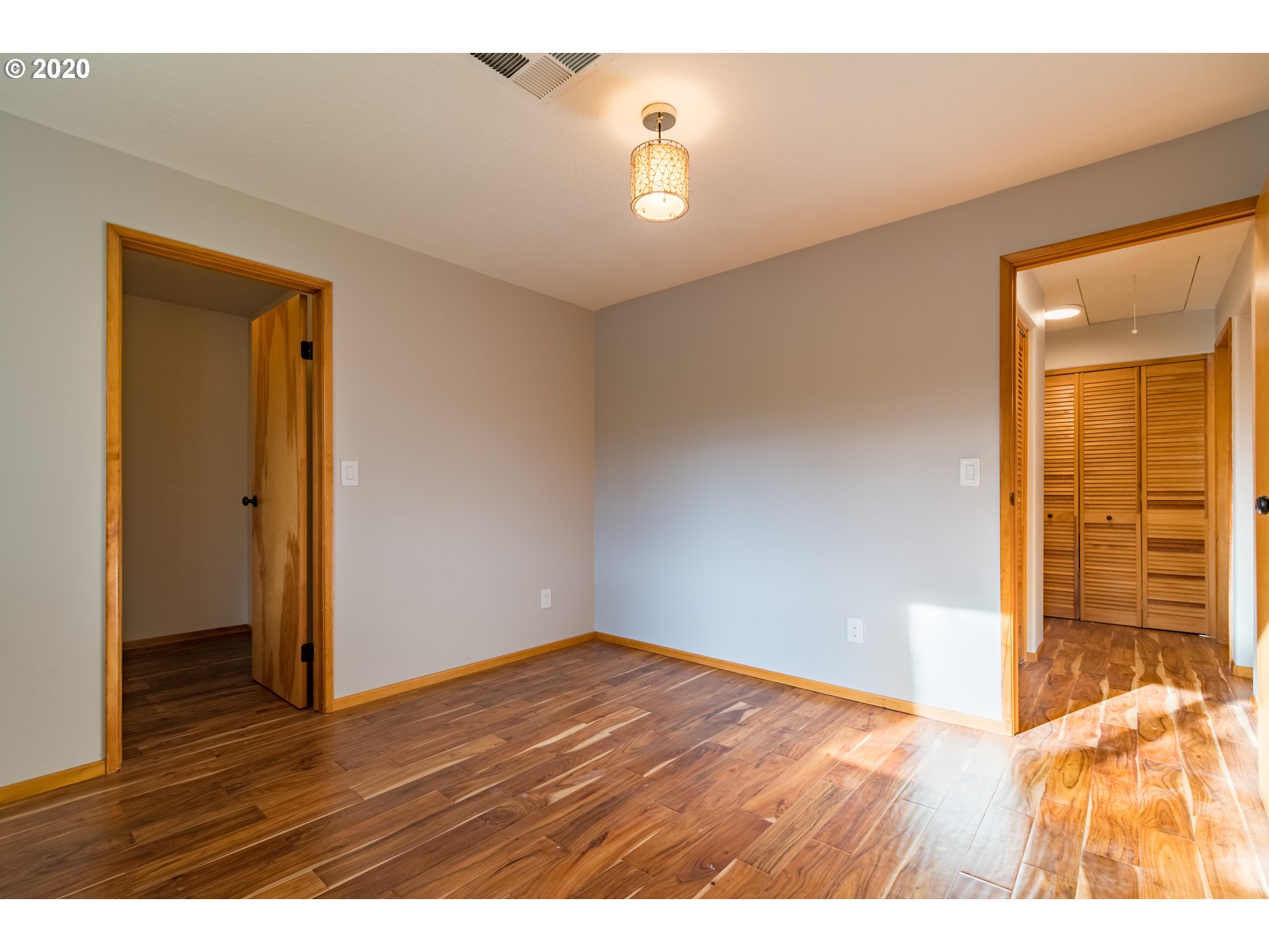 5160 Fox Hollow Road Eugene, OR 97405 - Photo 20 of 32 Gallery Image 20