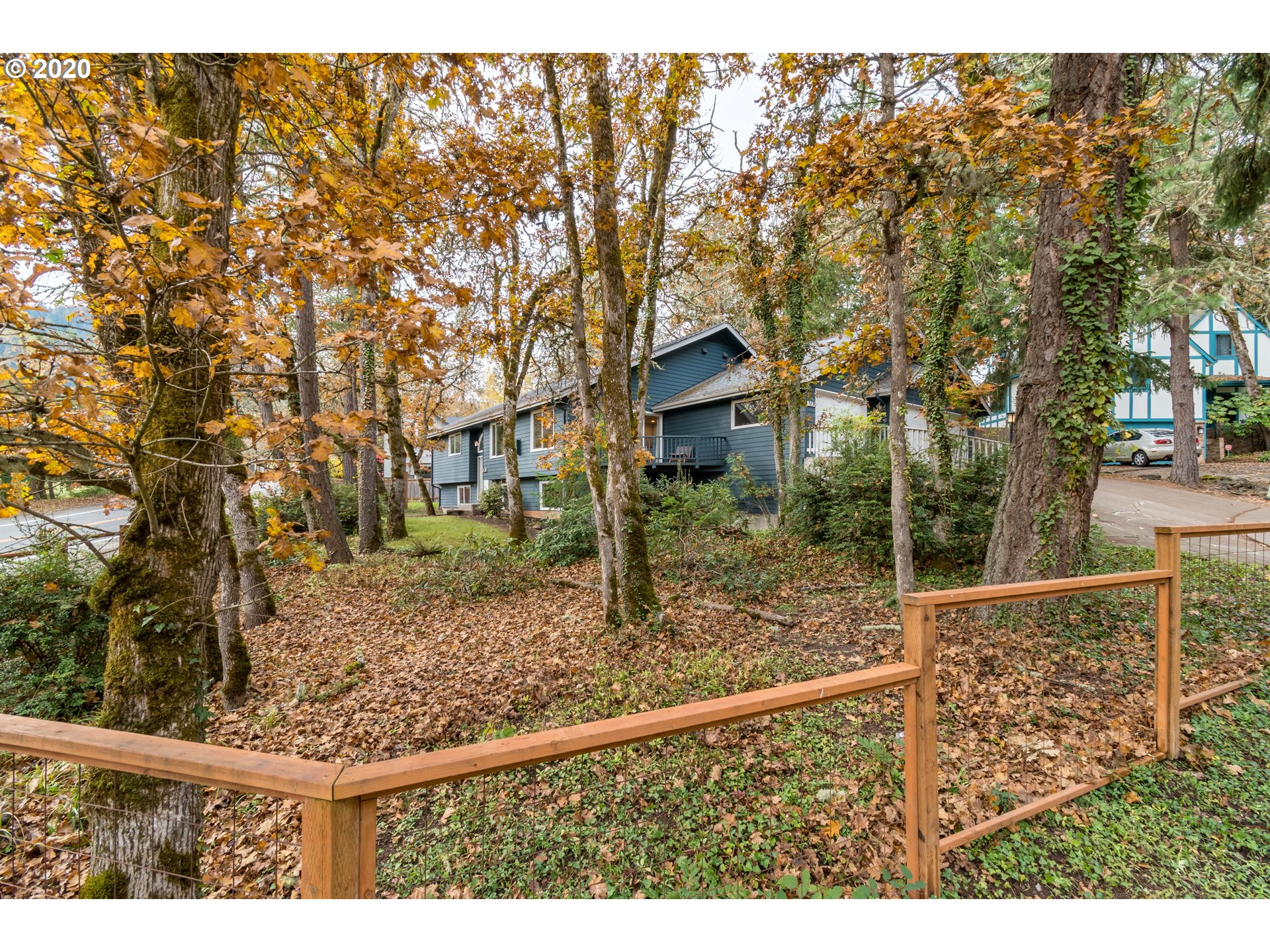 5160 Fox Hollow Road Eugene, OR 97405 - Photo 5 of 32 Gallery Image 5