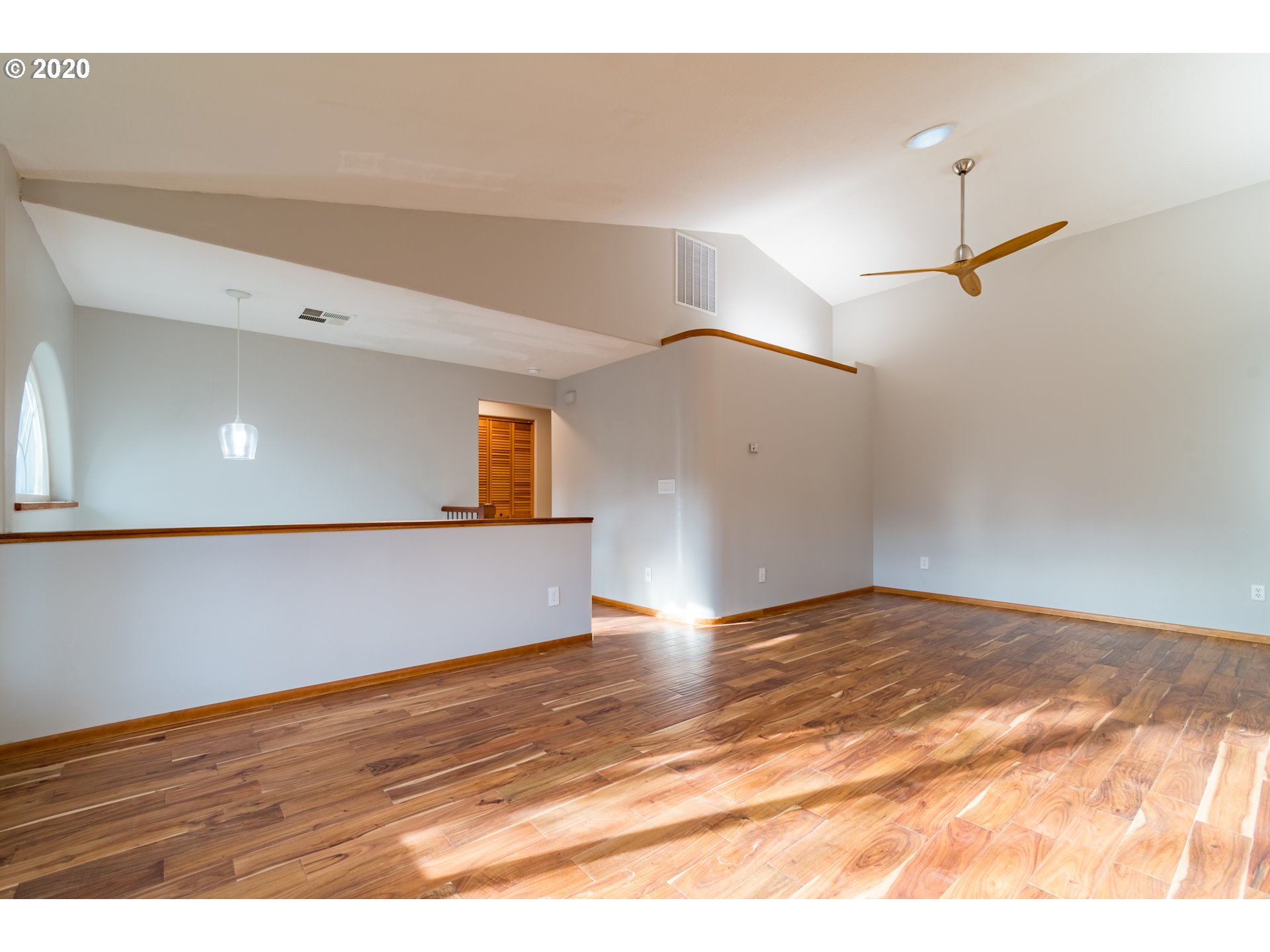 5160 Fox Hollow Road Eugene, OR 97405 - Photo 9 of 32 Gallery Image 9