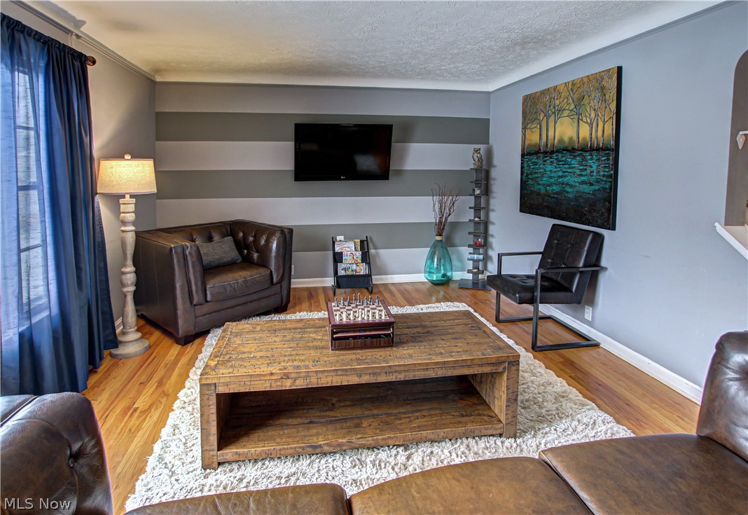 1715 South Green Road Cleveland, OH 44121 - Photo 4 of 34 Gallery Image 4