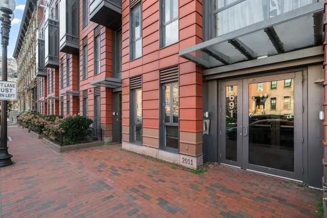 $715,000 | 691 Massachusetts Avenue, Unit 308, Boston, MA 02118