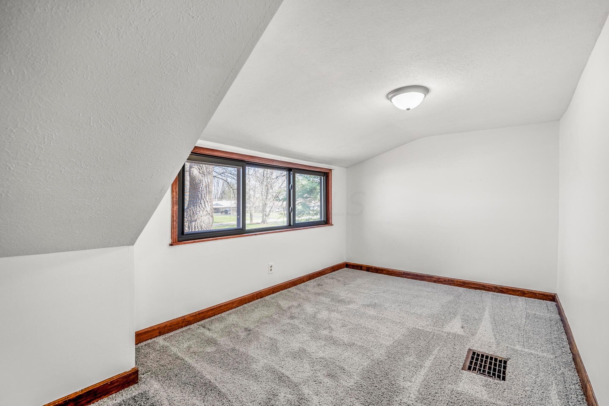 2587 Jordan Road Columbus, OH 43231 - Photo 25 of 40 DSC00277-HDR