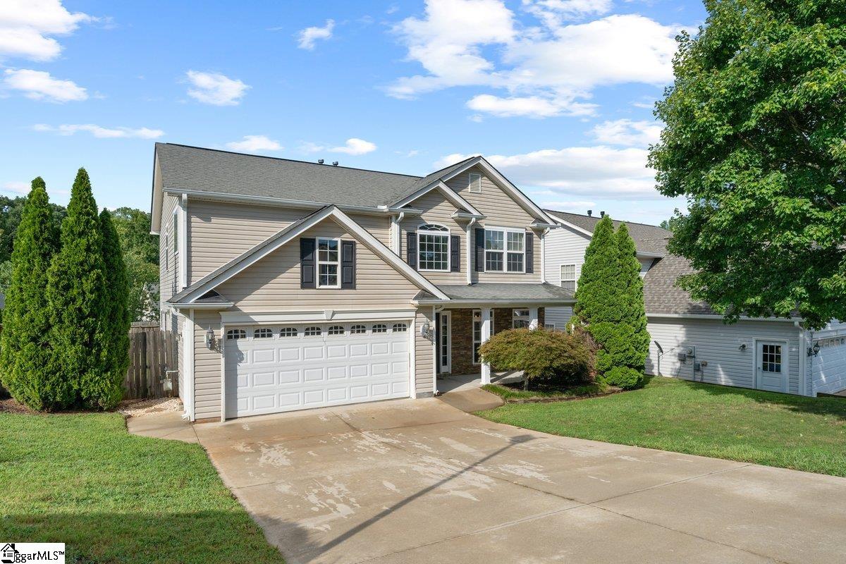 201 Silver Run Lane Greenville, SC 29607 - Photo 2 of 33 Gallery Image 2
