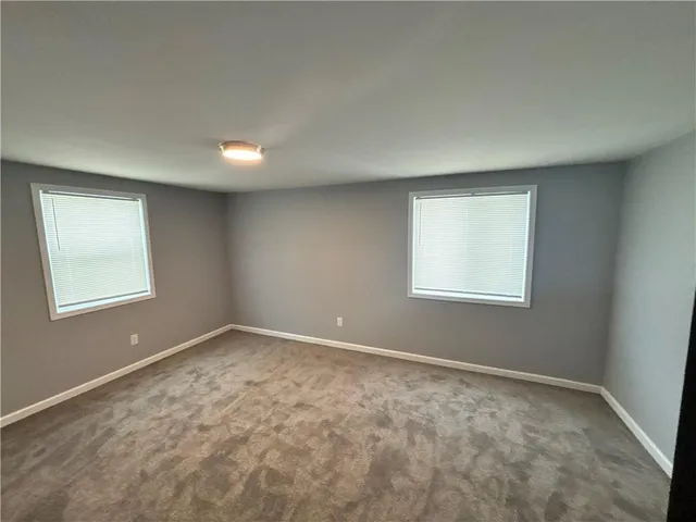 $1,195 | 705 Harriet Street, McKees Rocks, PA 15136