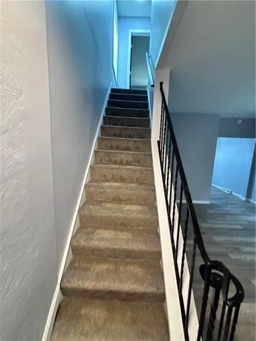 $1,195 | 705 Harriet Street, McKees Rocks, PA 15136