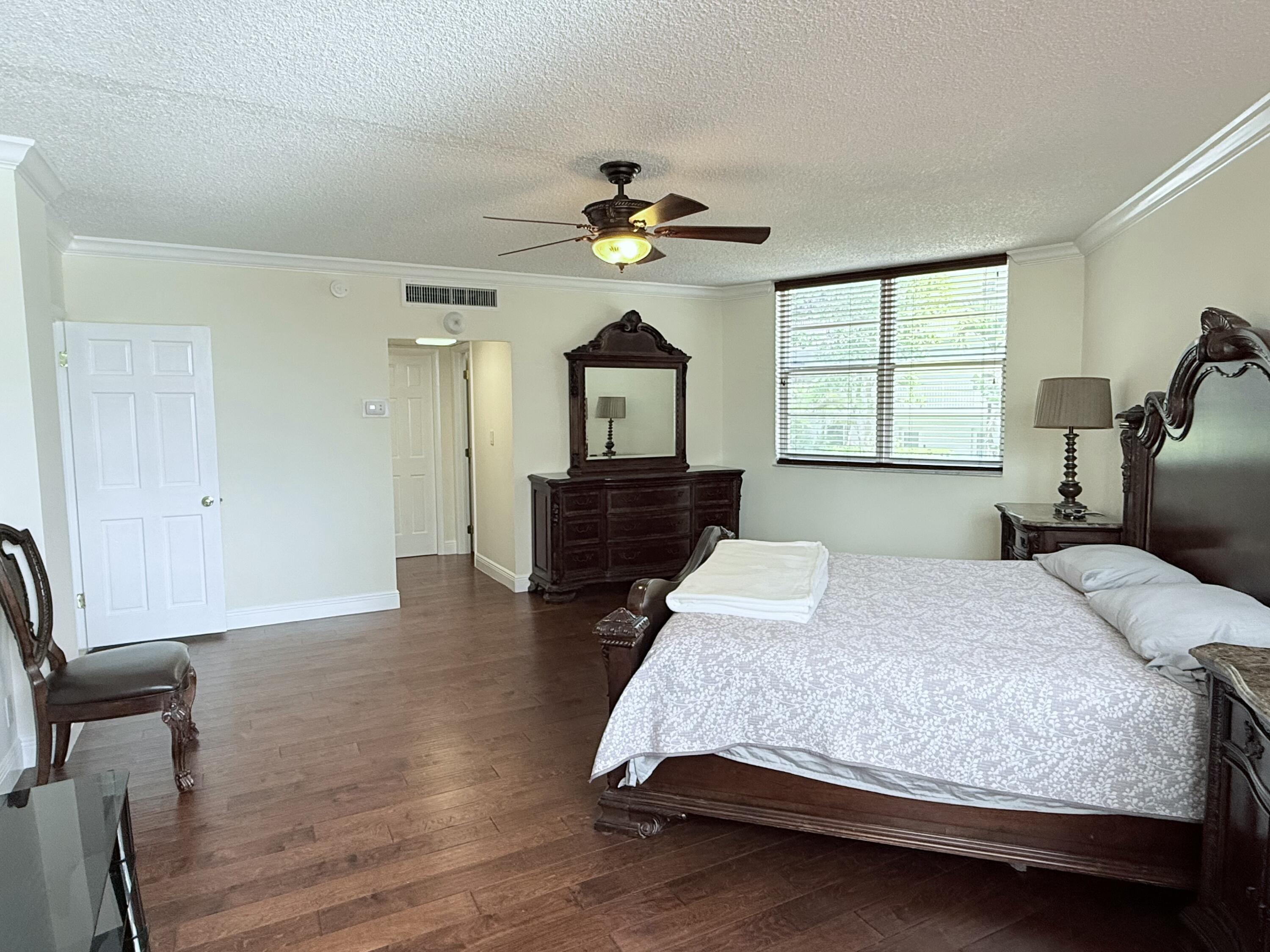 2851 South Ocean Boulevard, Unit 1A Boca Raton, FL 33432 - Photo 16 of 52 Primary Bedroom
