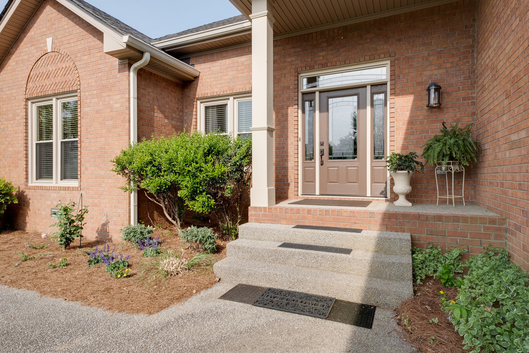 807 Ridgetop Drive Mount Juliet, TN 37122 - Photo 2 of 44 Gallery Image 2