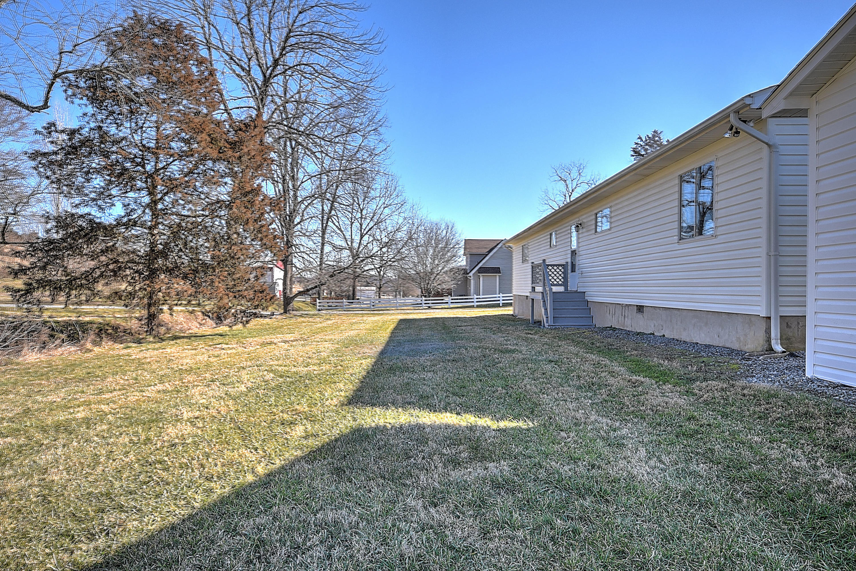 4499 Dishner Valley Road Bristol, VA 24202 - Photo 33 of 38 4499 Dishner_-34