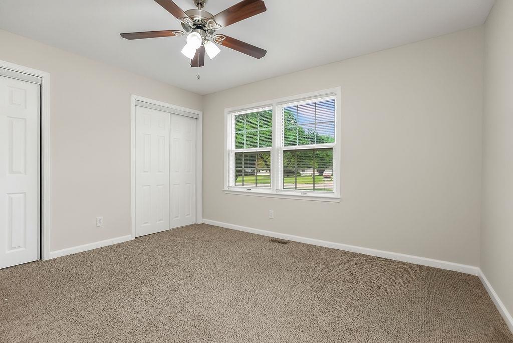 305 Northwest O'Brien Road Lee's Summit, MO 64063 - Photo 23 of 34 Gallery Image 23