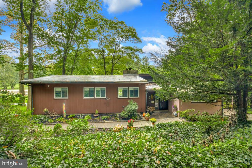 111 Ashmead Road Cheltenham, PA 19012 - Photo 2 of 18 a house view with a outdoor space