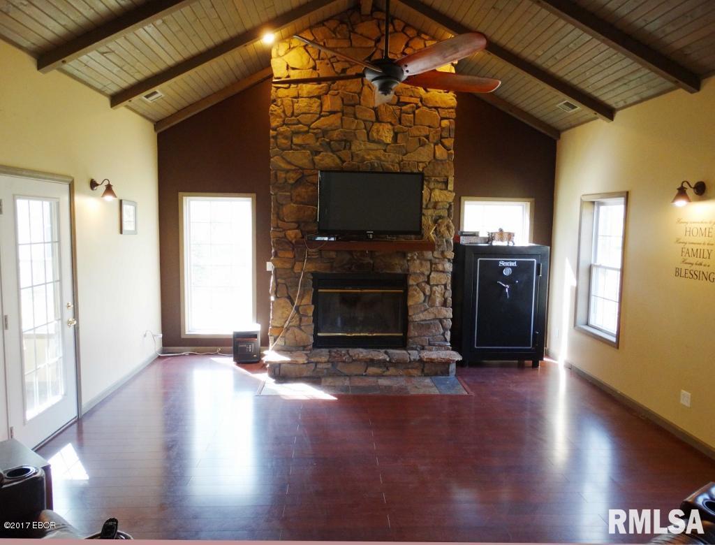 12953 Turkey Track Road Carterville, IL 62918 - Photo 8 of 20