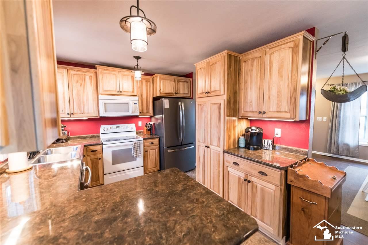 39 West Morocco Road Temperance, MI 48182 - Photo 15 of 35